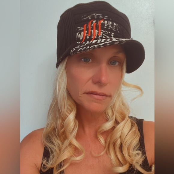 Bio-Domes headgear military style wool cap hat blk/red - Picture 1 of 3